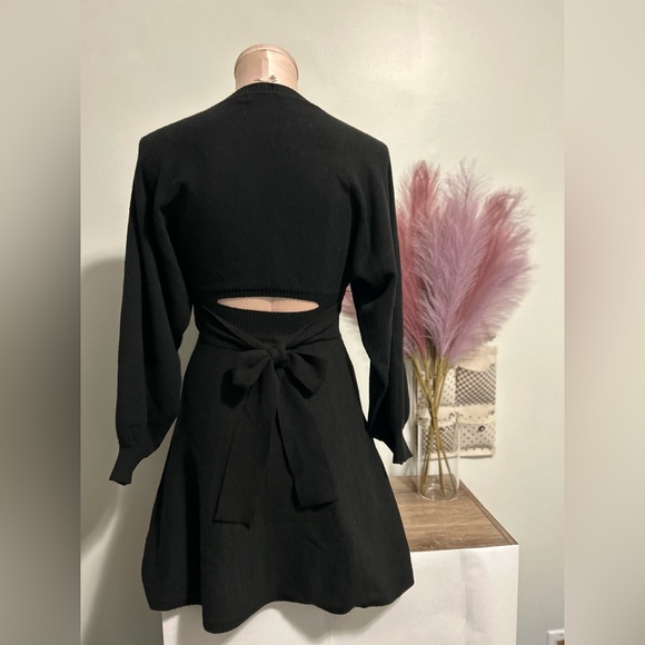 Sunny Lin Black Sweater Dress with Puffed Sleeves - Small - Picture 2 of 12
